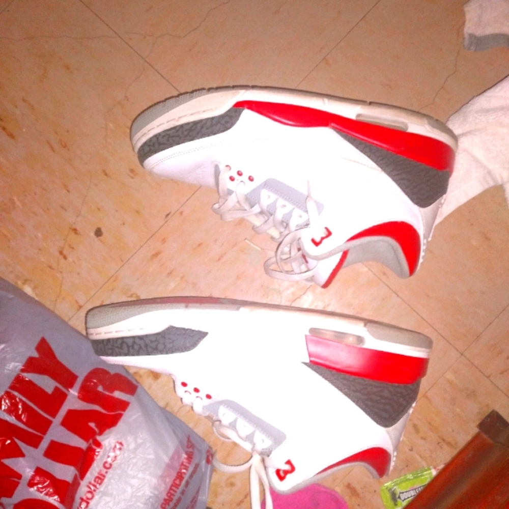 COPY - JORDAN retro 3 fire red